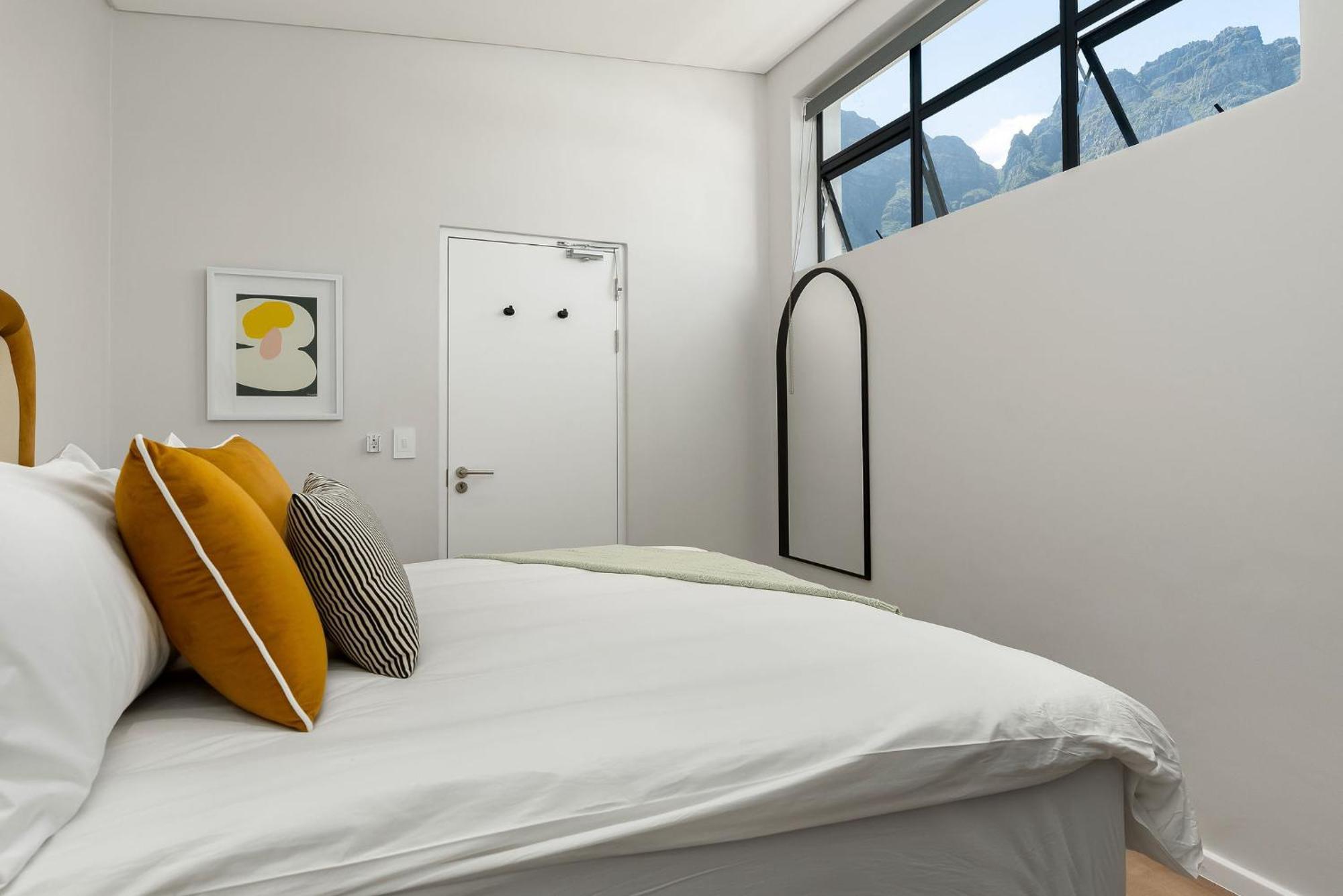 Hotel Neighbourgood 1St Crescent Camps Bay Kapsztad Pokój zdjęcie